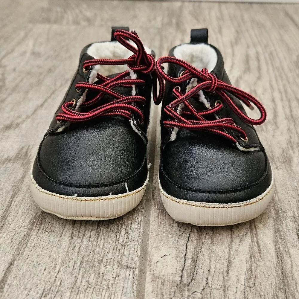 GAP baby black